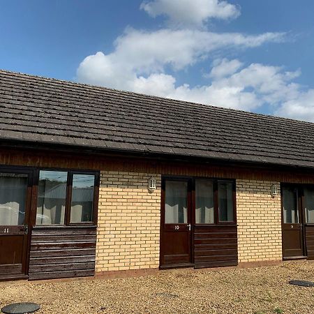 The Stag - Self Check In - Rural Location Villa Woodwalton Exterior photo