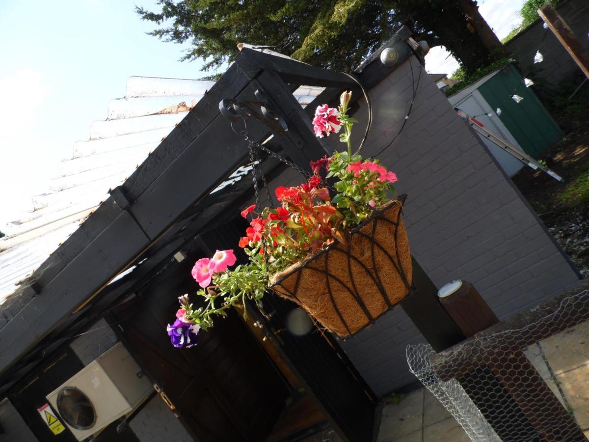 The Stag - Self Check In - Rural Location Villa Woodwalton Exterior photo